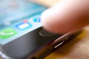 Parece que el futuro Samsung Galaxy S5 tendrá lector de huellas y no de iris