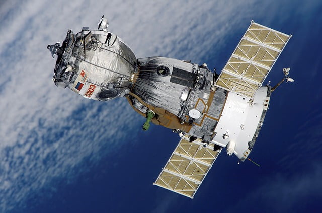 satélite artificial